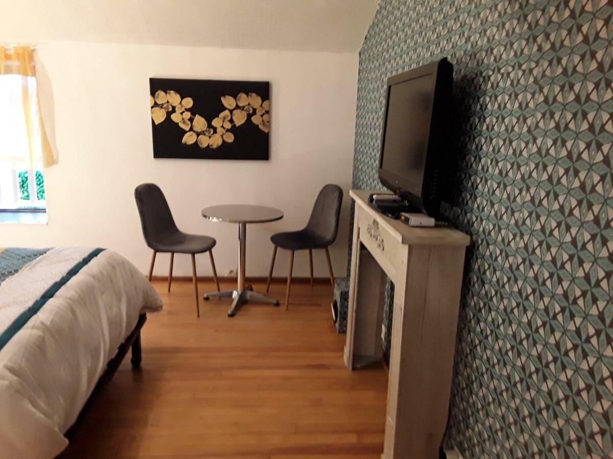 Chambre Sergeanne Doulezon Exterior foto